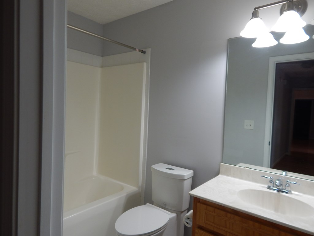 Ivy Patch Ct, Fortson, GA 31808