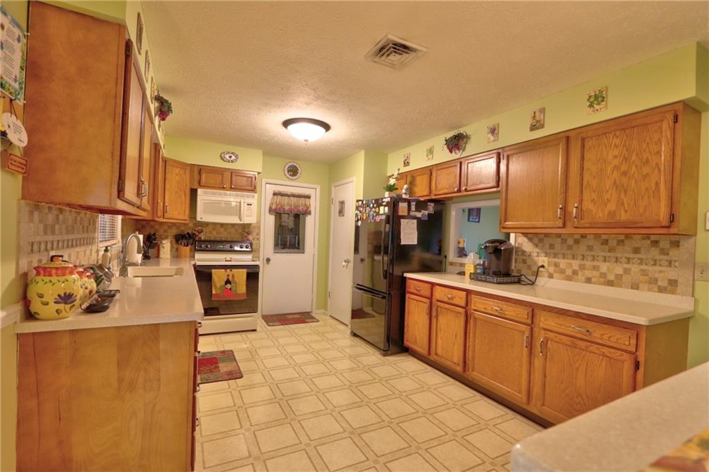 Van Renssalaer St, Seneca Falls, NY 13148