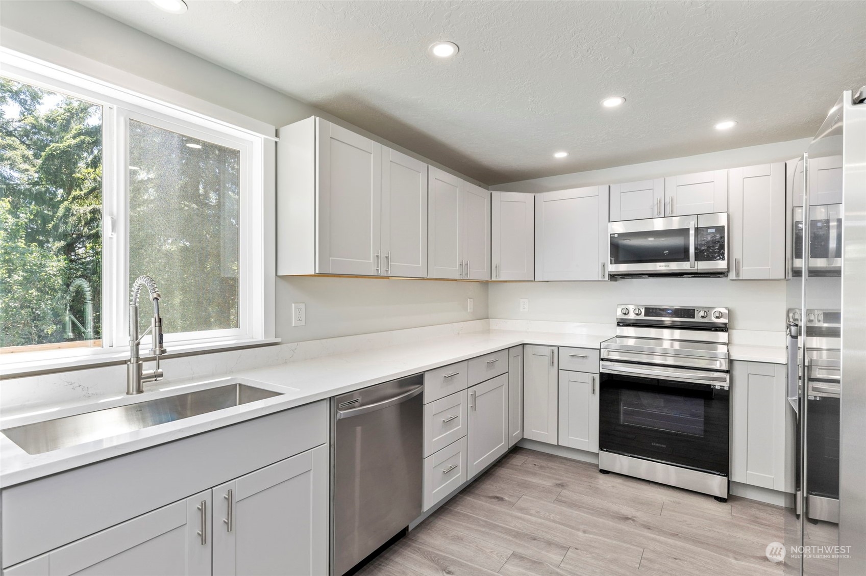 Knute Anderson Rd, Silverdale, WA 98383