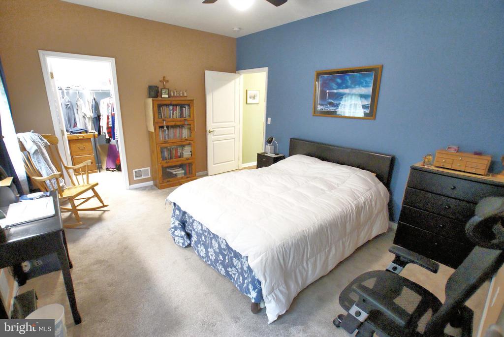 Pelican Ln, Little Egg Harbor Twp, NJ 08087