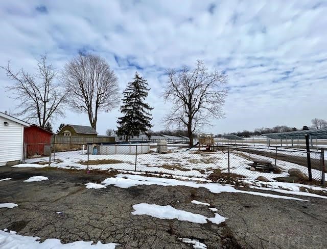 16th St, Elwood, IN 46036