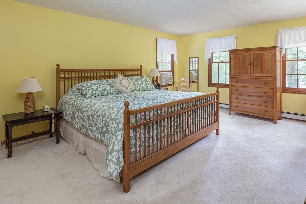 Redgate , Medway, MA 02053