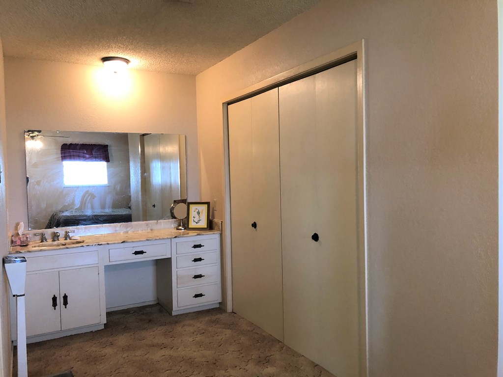 Joy Rd, San Angelo, TX 76904