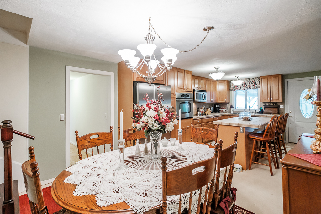 Alder St, Falls City, OR 97344