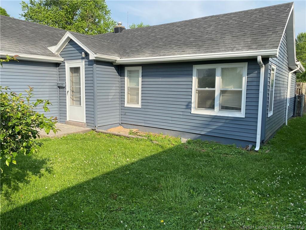 Popp Ave, Sellersburg, IN 47172