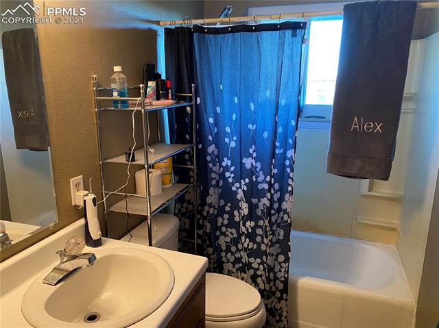 Skyline Ave, Colorado Springs, CO 80905