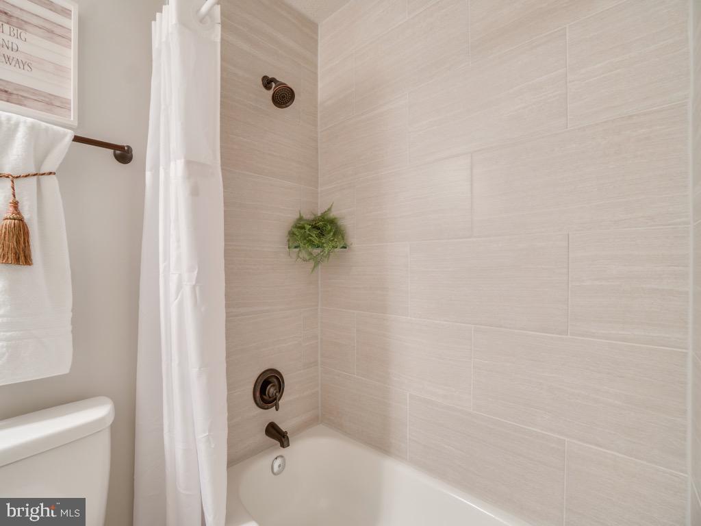 Deene Ct, Stafford, VA 22556