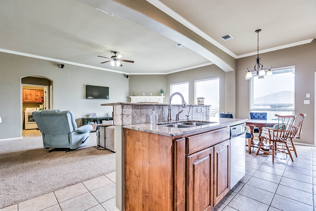 April St, San Angelo, TX 76904