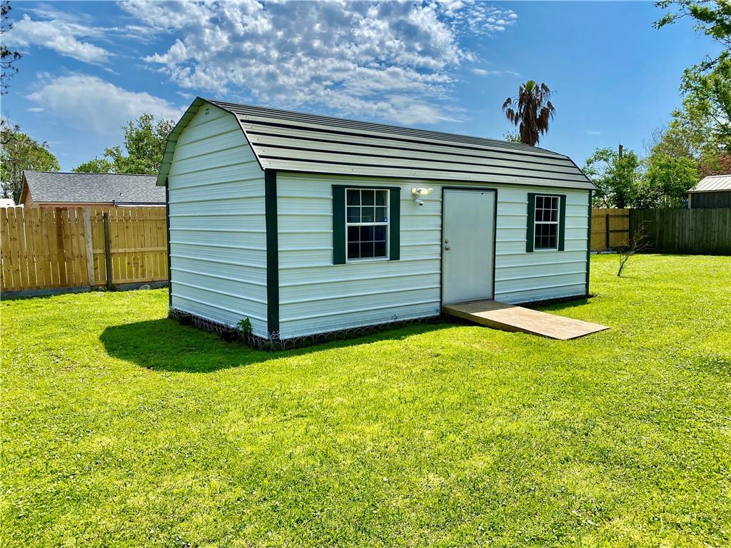 Vanderbilt St, Lake Charles, LA 70607