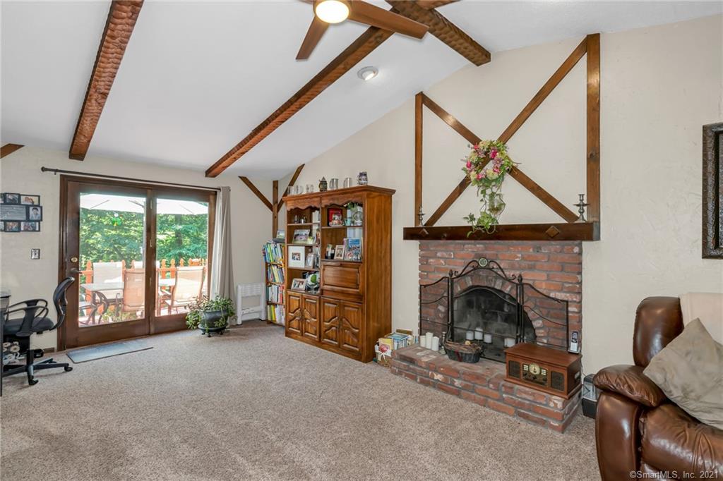 Woodmont Dr, East Hartford, CT 06118