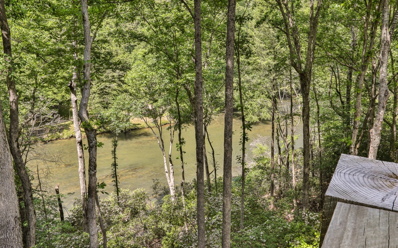 Armor Way, Ellijay, GA 30540