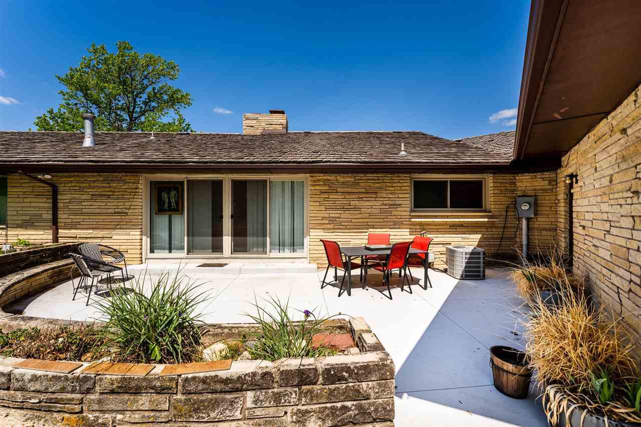 Dellrose St, Wichita, KS 67220