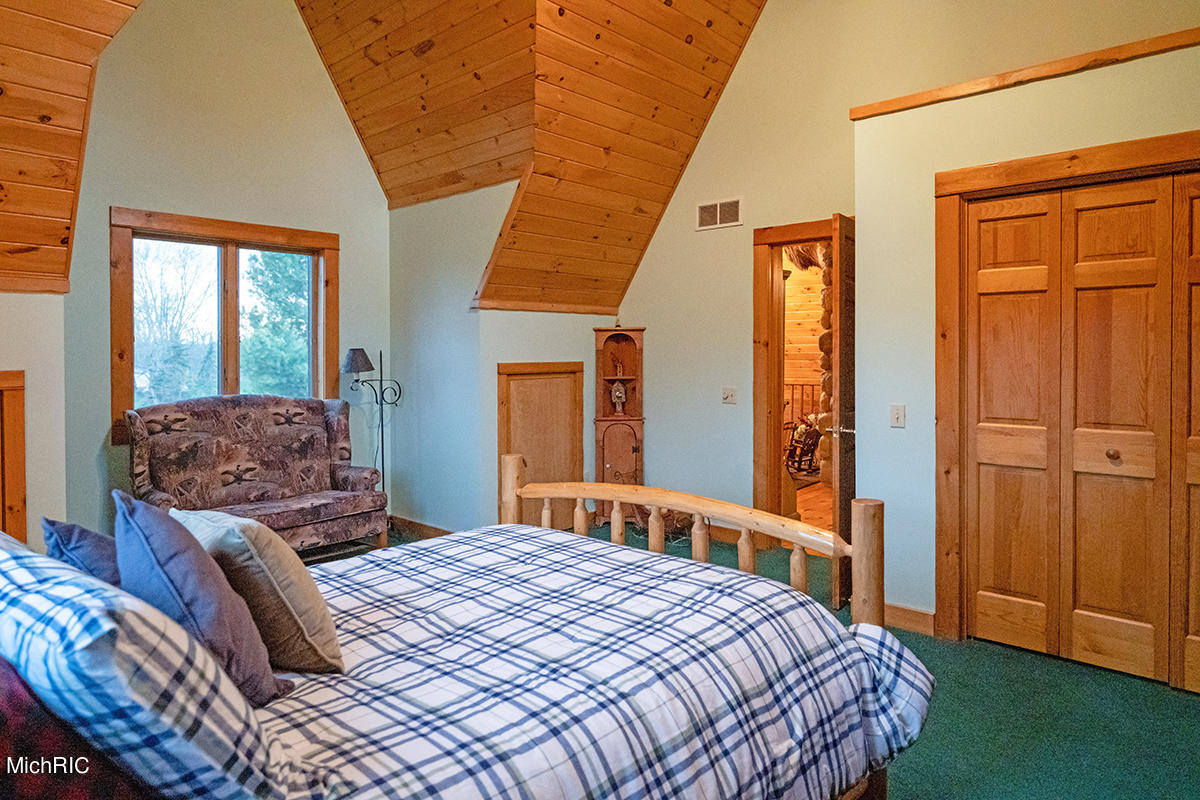 52nd St, Holland, MI 49423