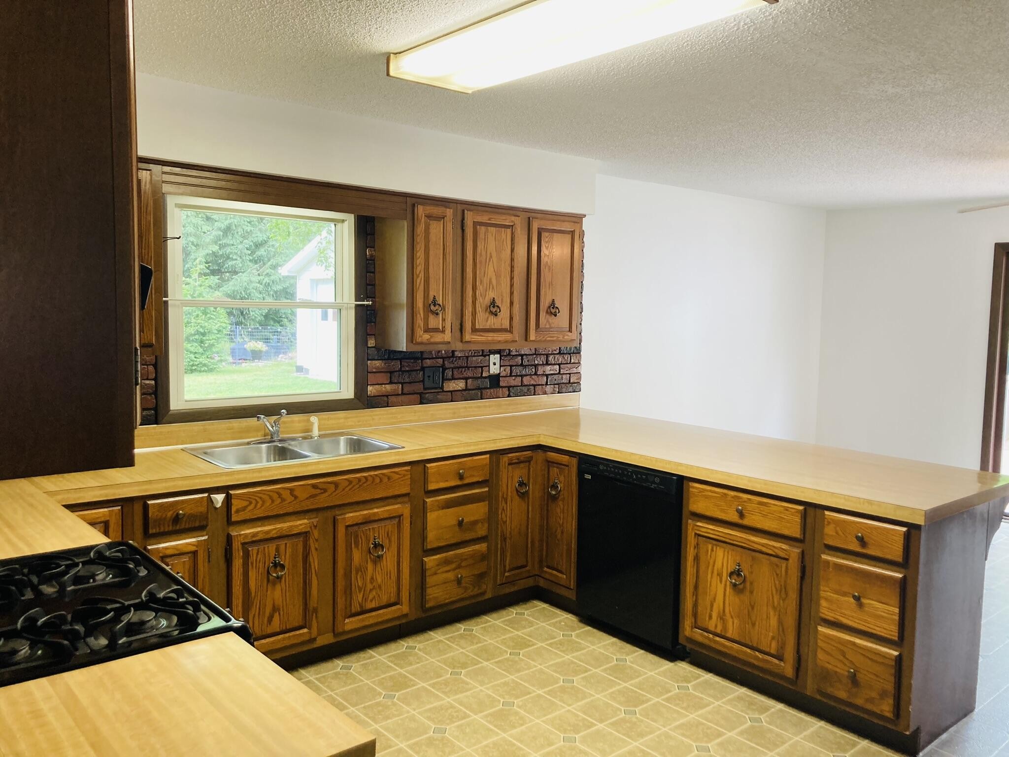 East Rd, Three Oaks, MI 49128
