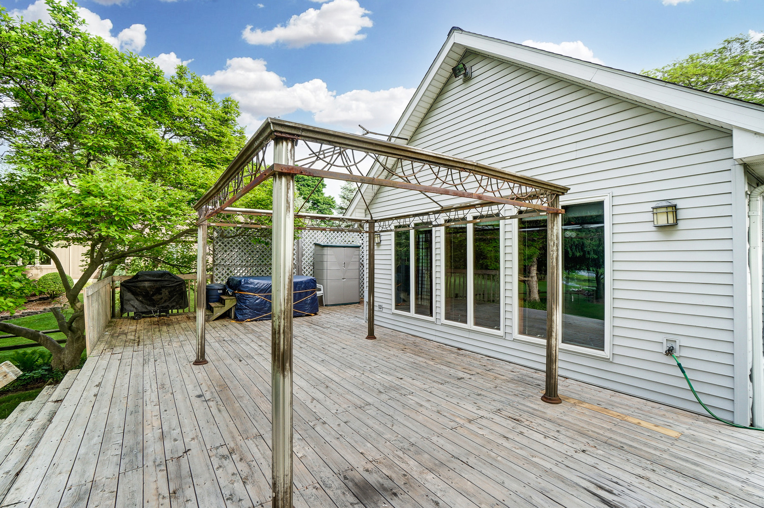 Custer Rd, Monroe, MI 48162