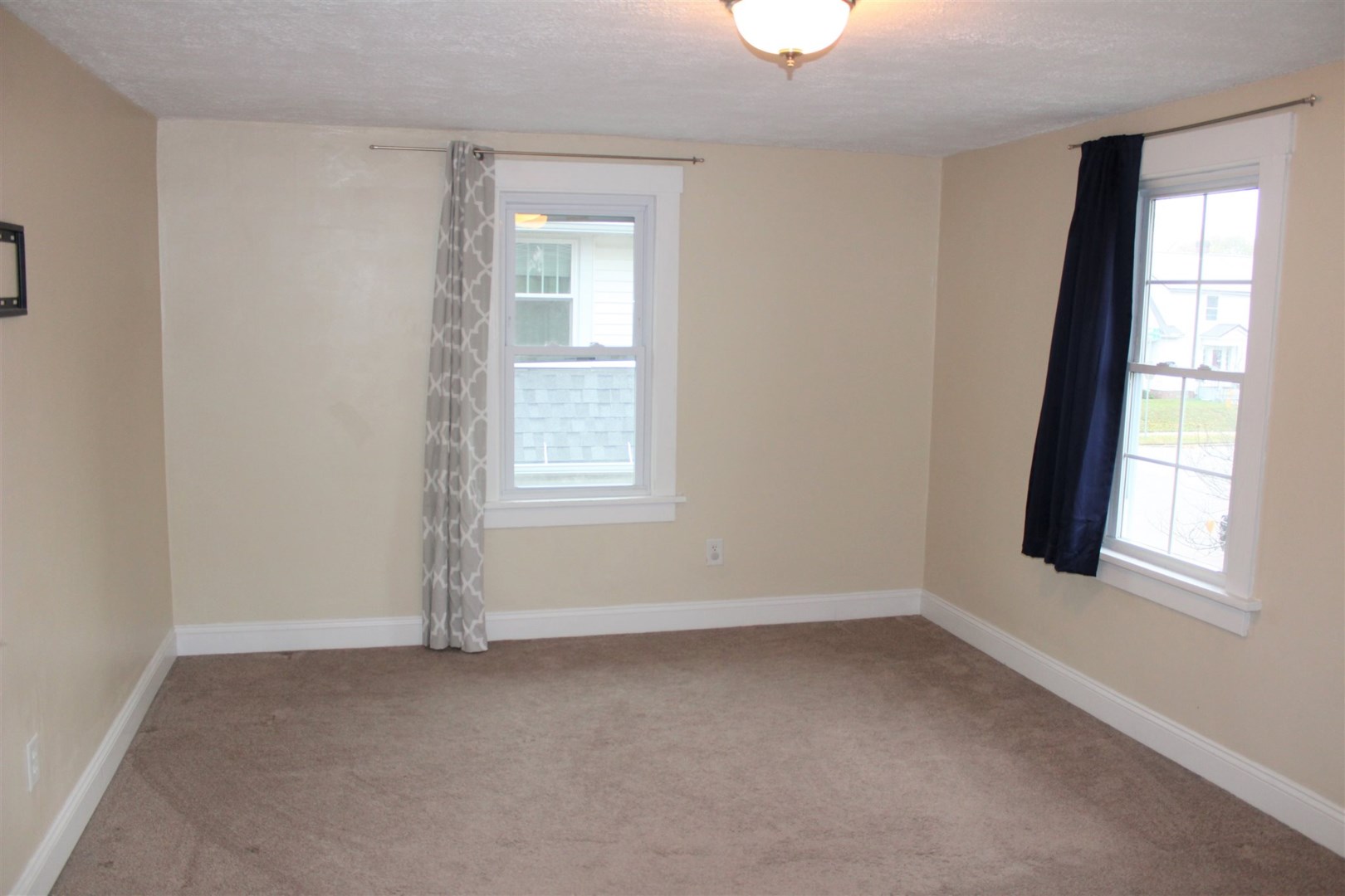 Altgeld St, South Bend, IN 46614