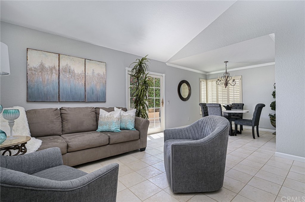 Briardale Ln, Yorba Linda, CA 92886