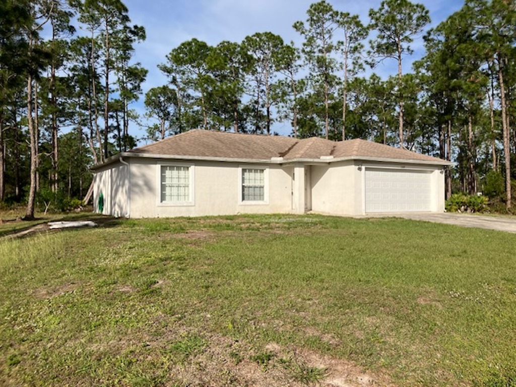 Lake Ave, Lehigh Acres, FL 33972