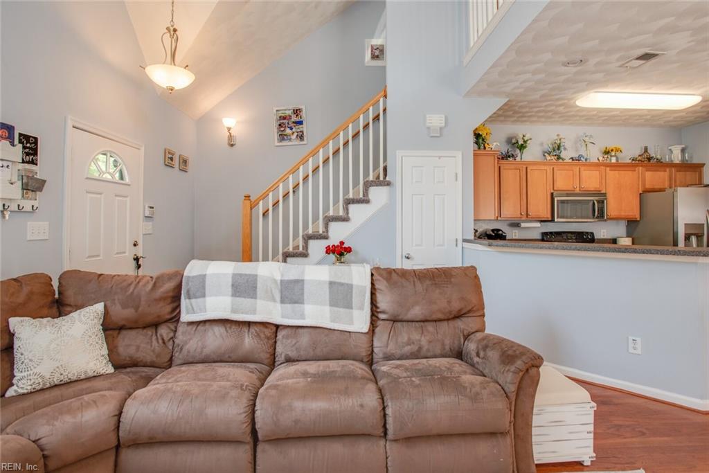 Mizzen Ln, Virginia Beach, VA 23454
