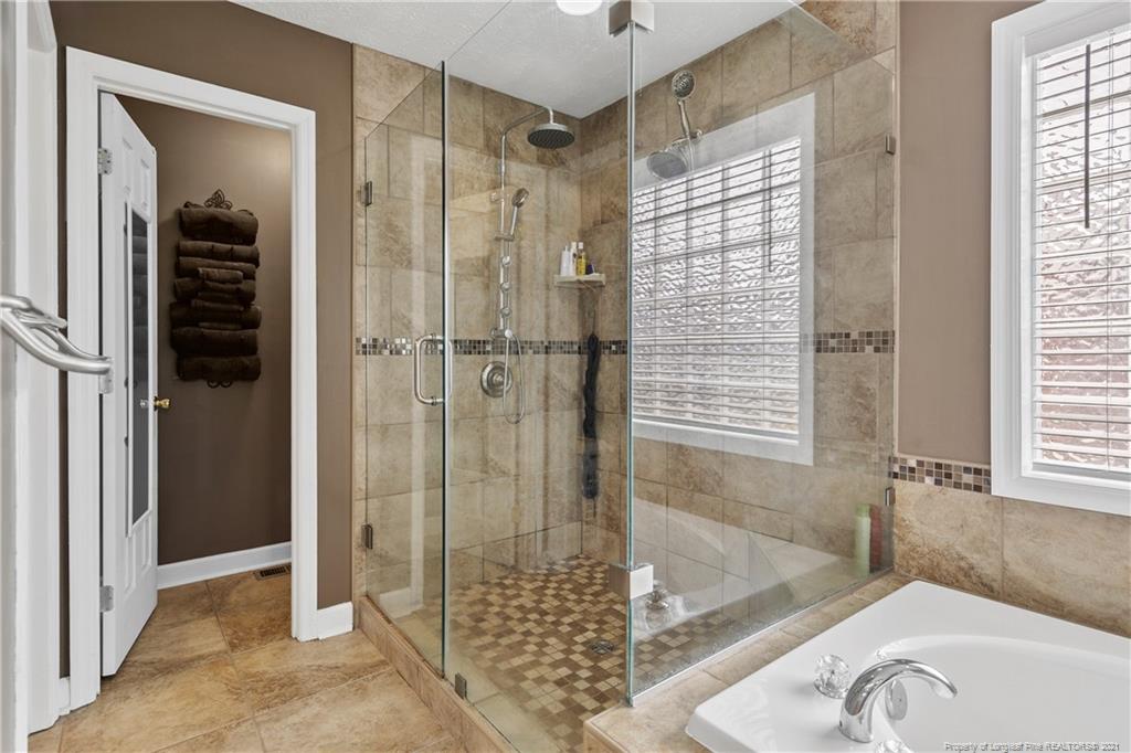 Heatherbrooke Dr, Fayetteville, NC 28306
