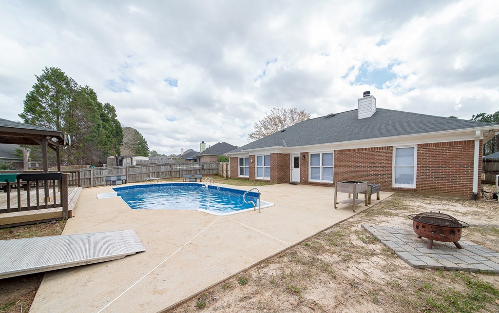 Oakwood Dr, Columbus, GA 31904