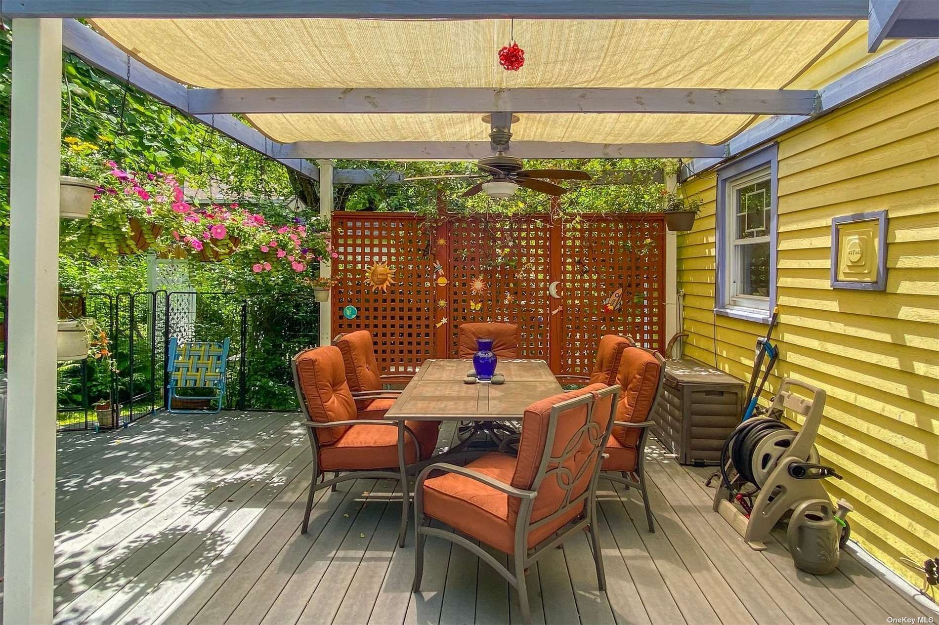 Elm St, Huntington, NY 11743