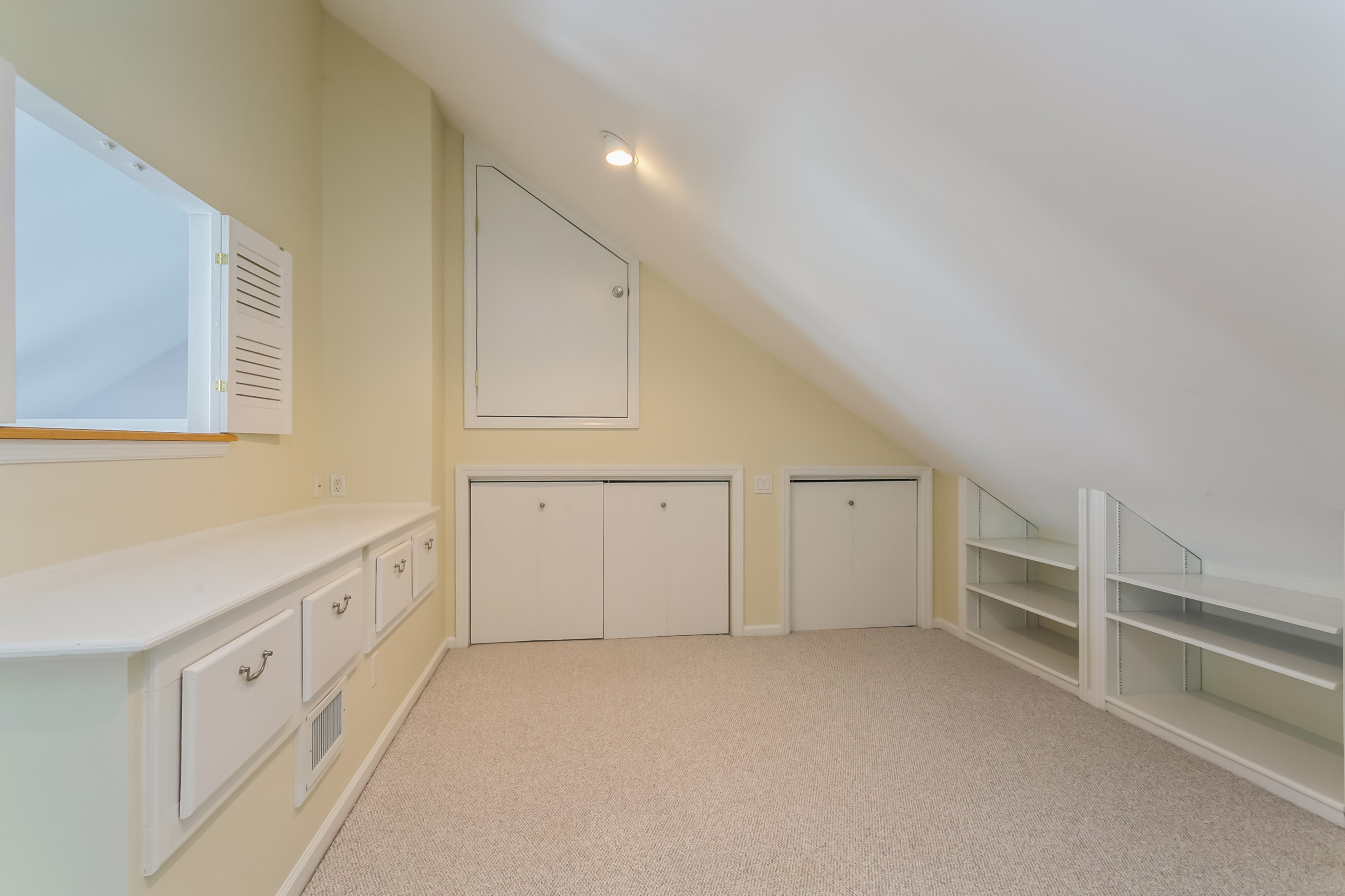 Half Moon Bay Dr, Croton On Hudson, NY 10520