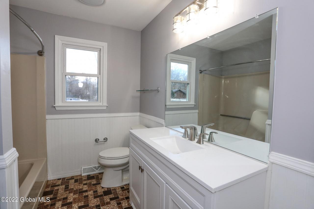 Huntingdon Dr, Schenectady, NY 12309 #1