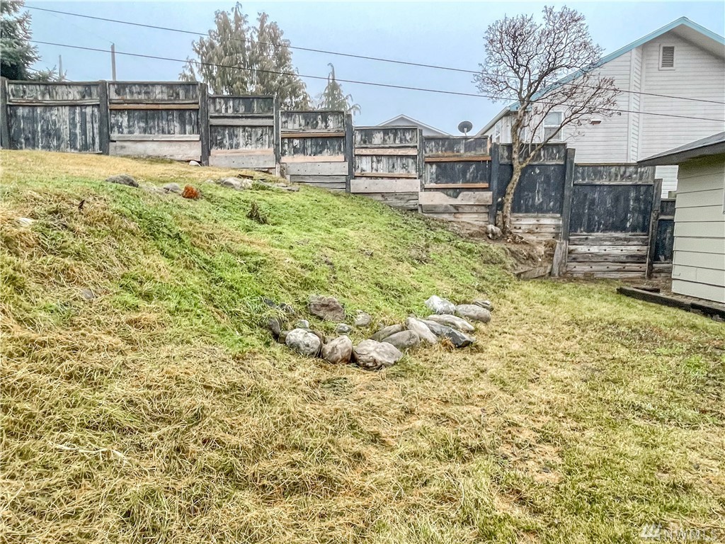 Balsam St, Moses Lake, WA 98837