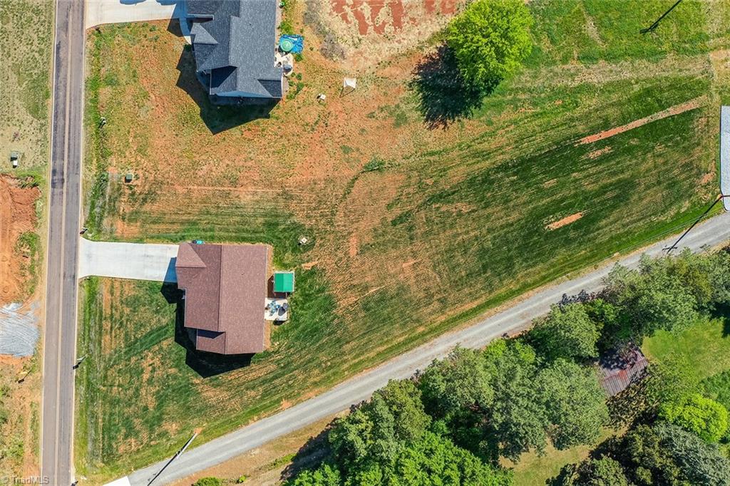 Mccullough Rd, Mocksville, NC 27028