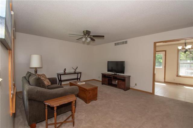 Park St, Olathe, KS 66061 #1