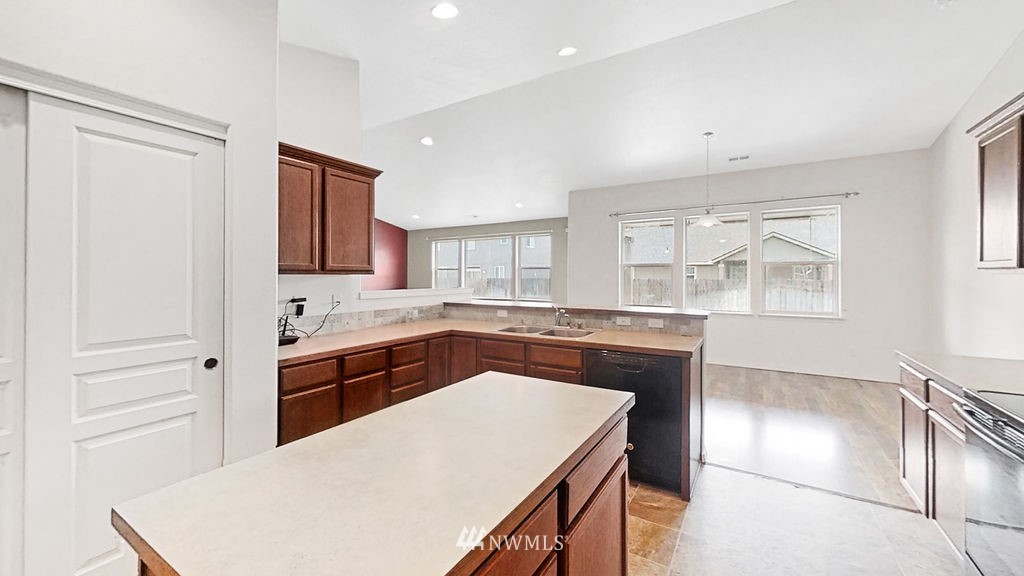Wilder St, Moses Lake, WA 98837