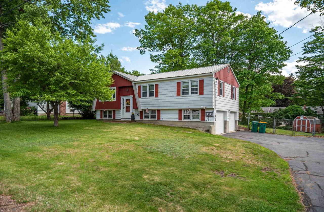 Vernon Ave, Rochester, NH 03867