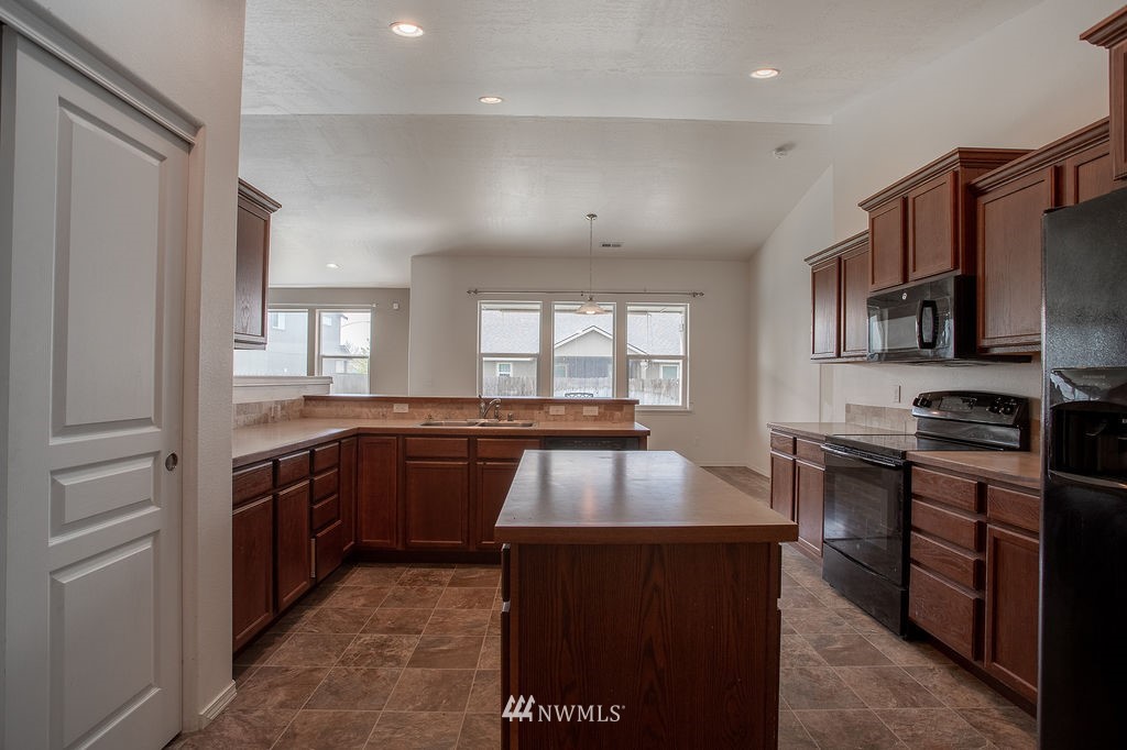 Wilder St, Moses Lake, WA 98837 #1