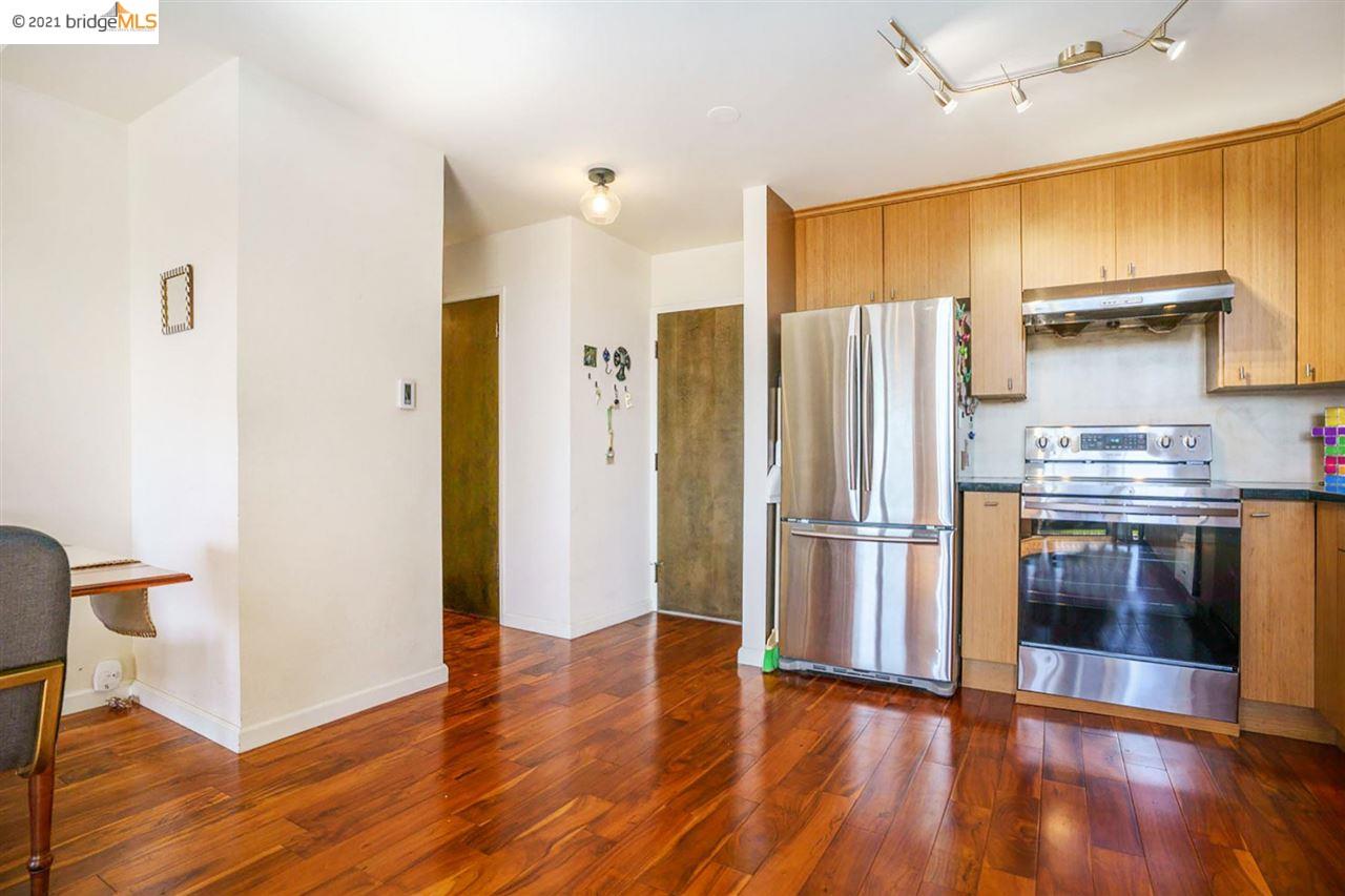 Shoreline Dr, Alameda, CA 94501