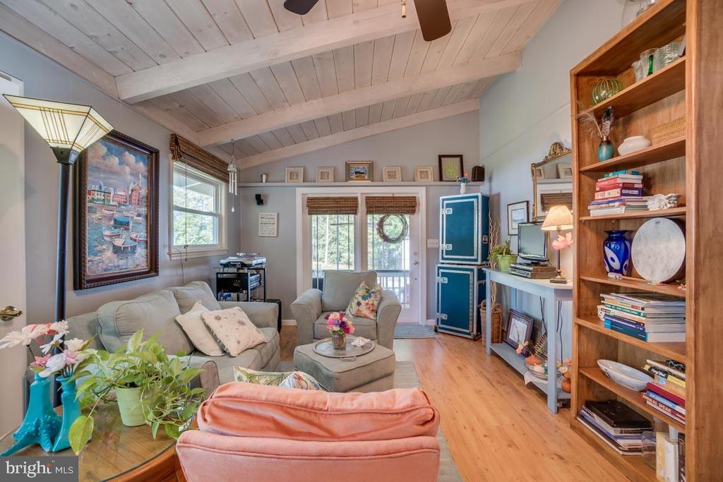 Allen Point Ln, Kinsale, VA 22488