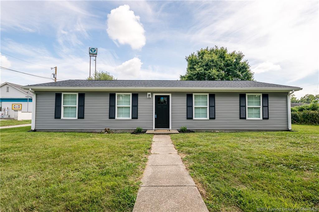 Spring St, New Albany, IN 47150