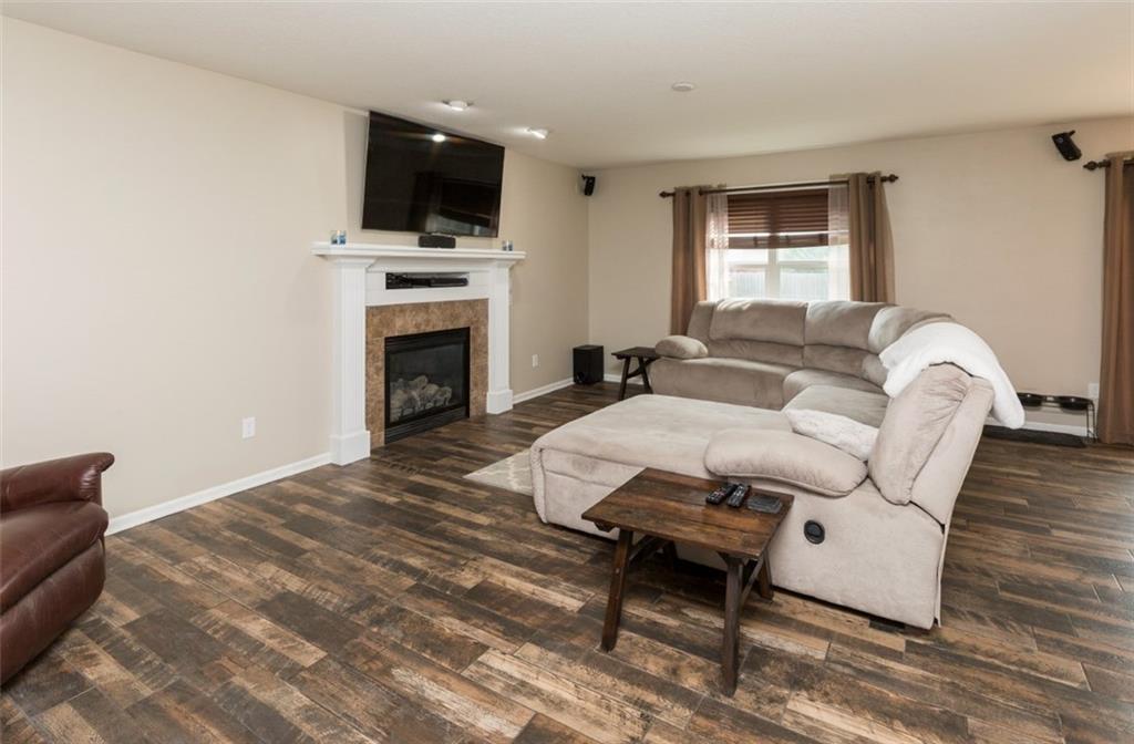 Crestview Dr, Carlisle, IA 50047