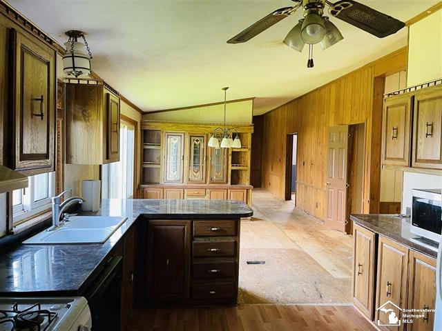 Glendale St, Monroe, MI 48162