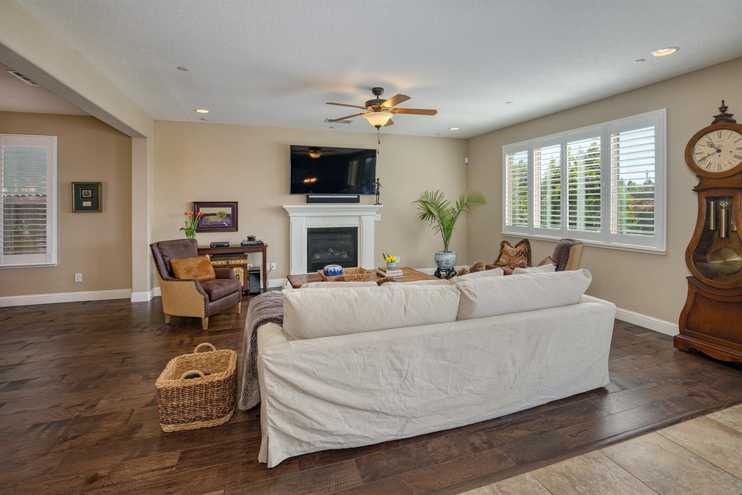 Redmond Dr, Rocklin, CA 95765
