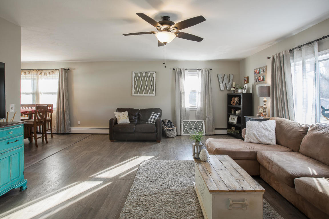 Mountain View Dr, Hampden, ME 04444