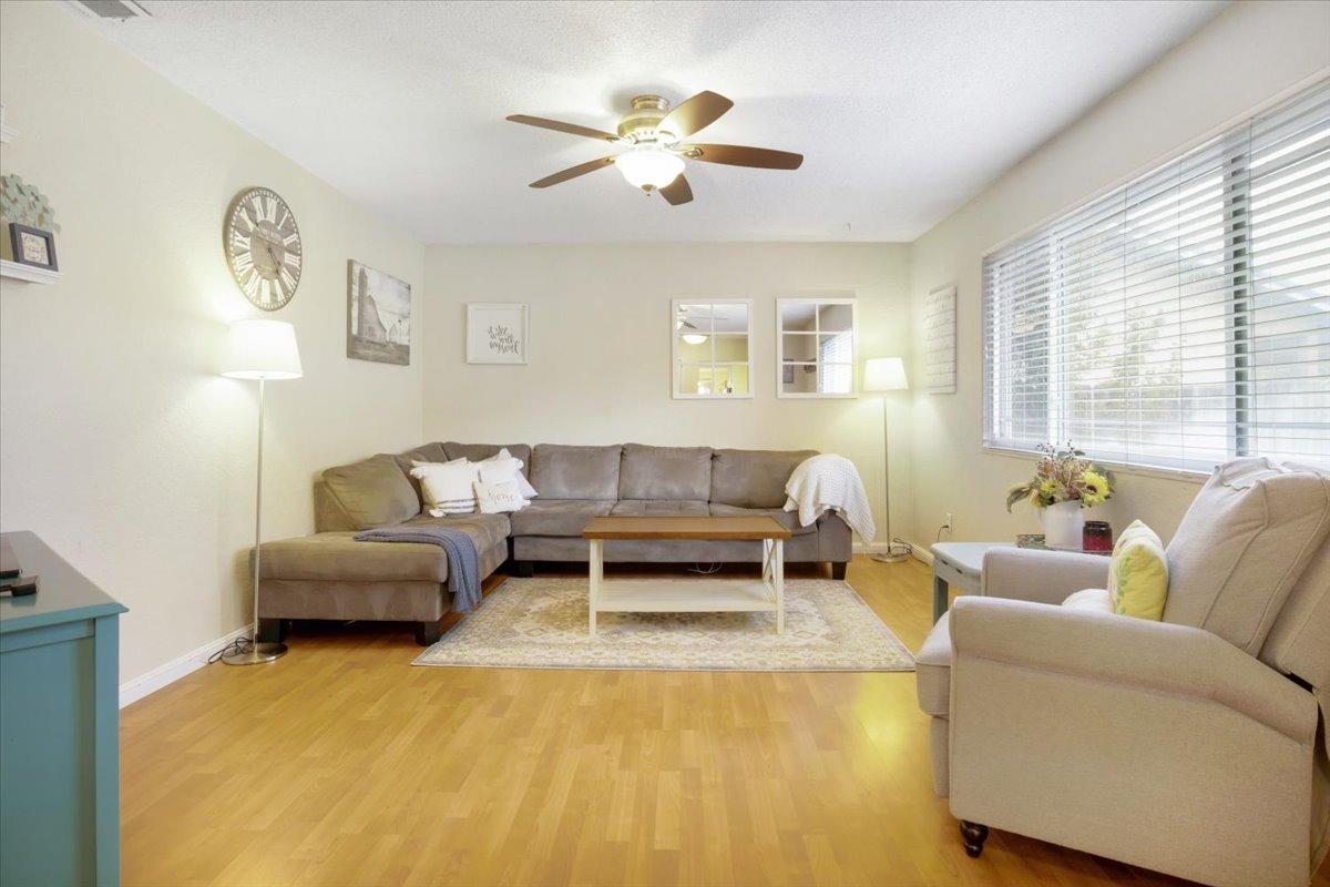 Franela Way, Citrus Heights, CA 95621