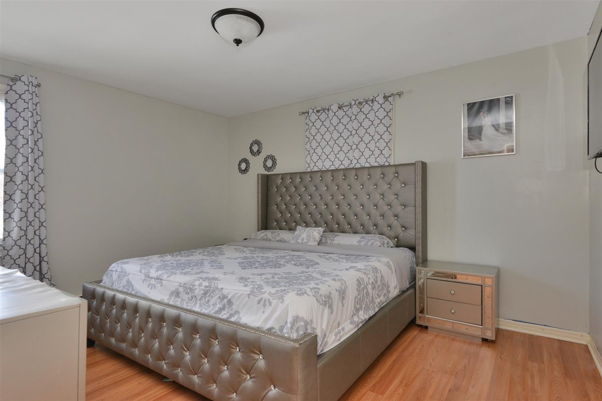 Mcclellan St, East Meadow, NY 11554