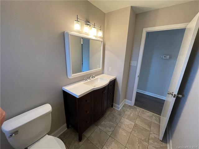Kimway Dr, Matthews, NC 28105