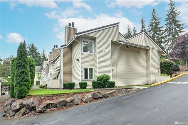 52nd Ave, Mountlake Terrace, WA 98043