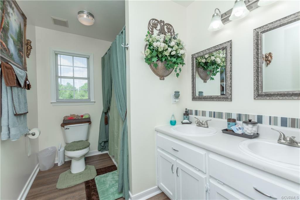 Shannons Ln, Disputanta, VA 23842