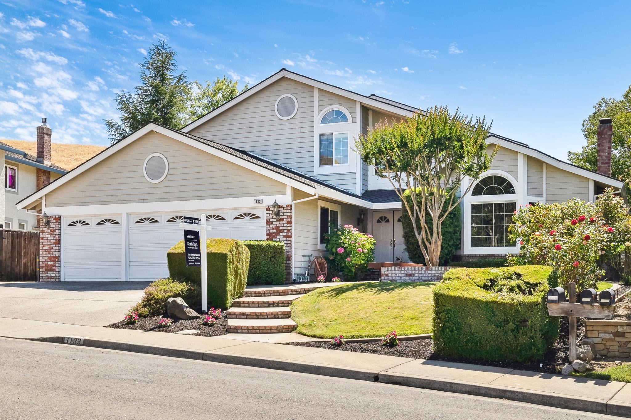 East Facing in Vintage Hills with Full Bedroom and Bath Downstairs