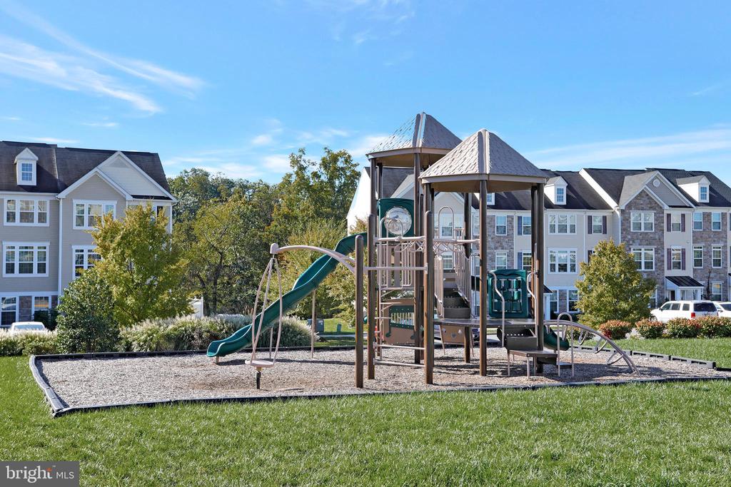 Biscane Ct, Winchester, VA 22602