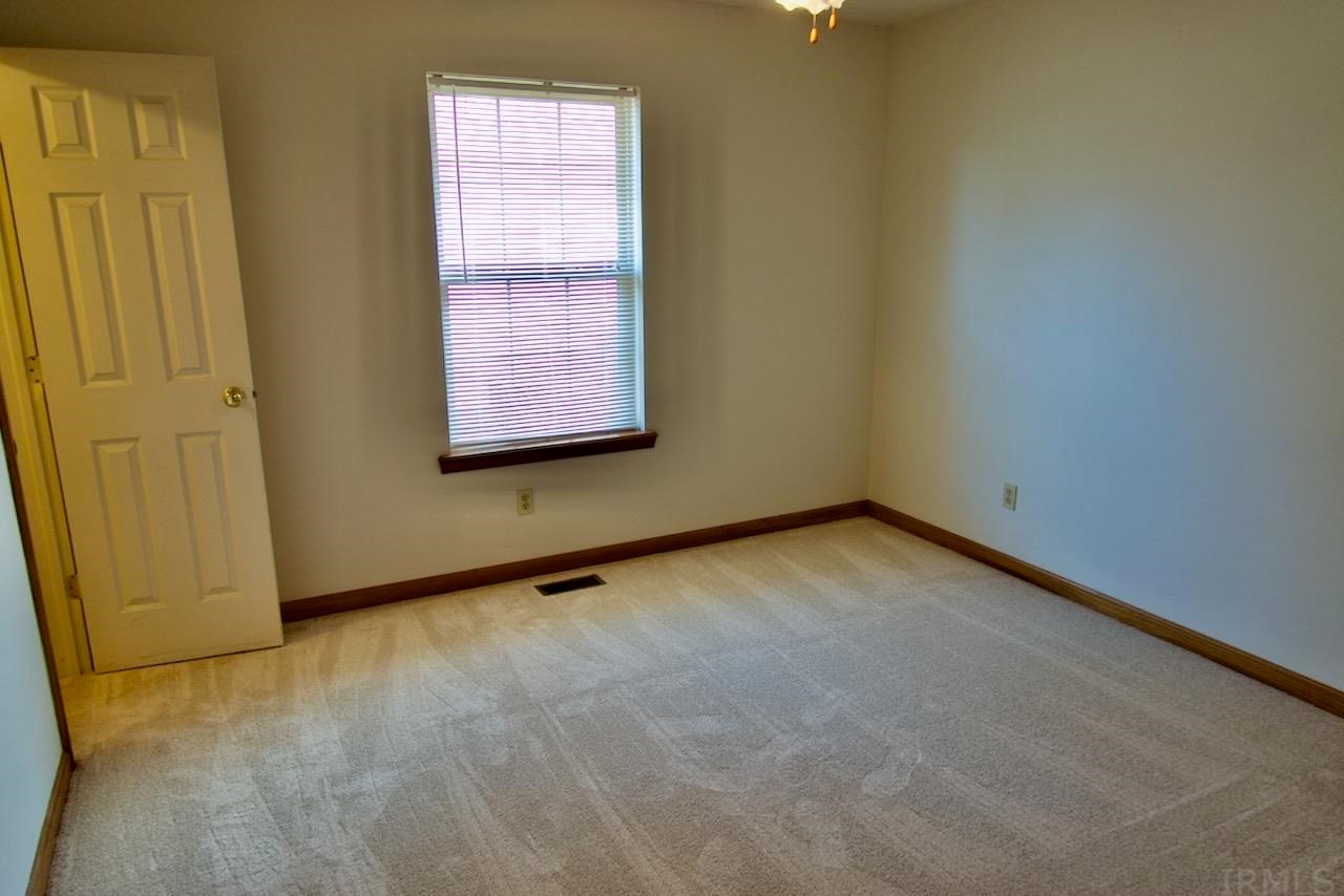 Gilbert St, Muncie, IN 47304