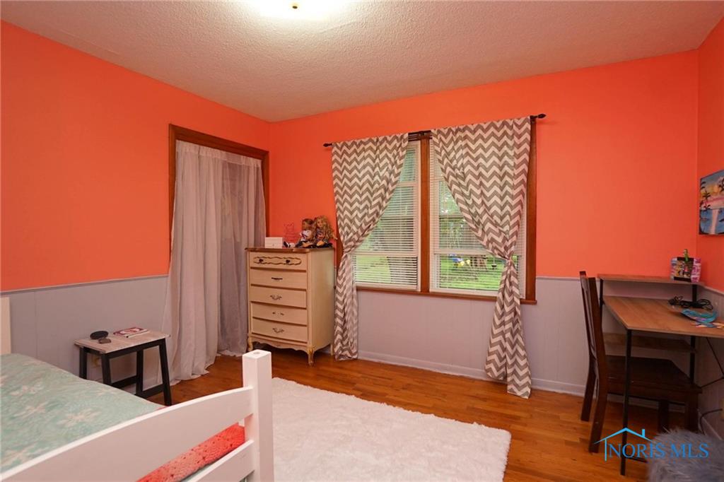 Bright Rd, Findlay, OH 45840